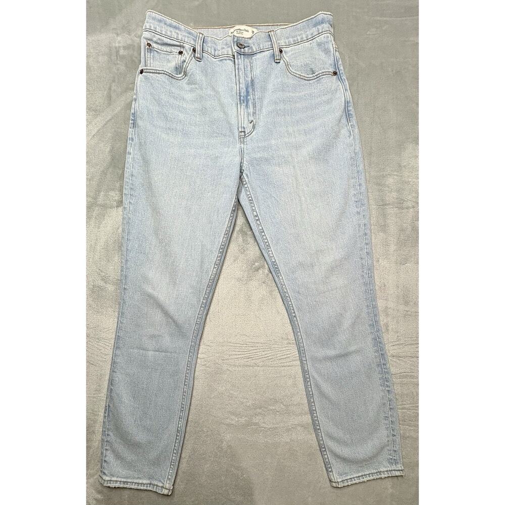Abercrombie and Fitch women’s size 8 jeans the skinny high-rise - Picture 1 of 9